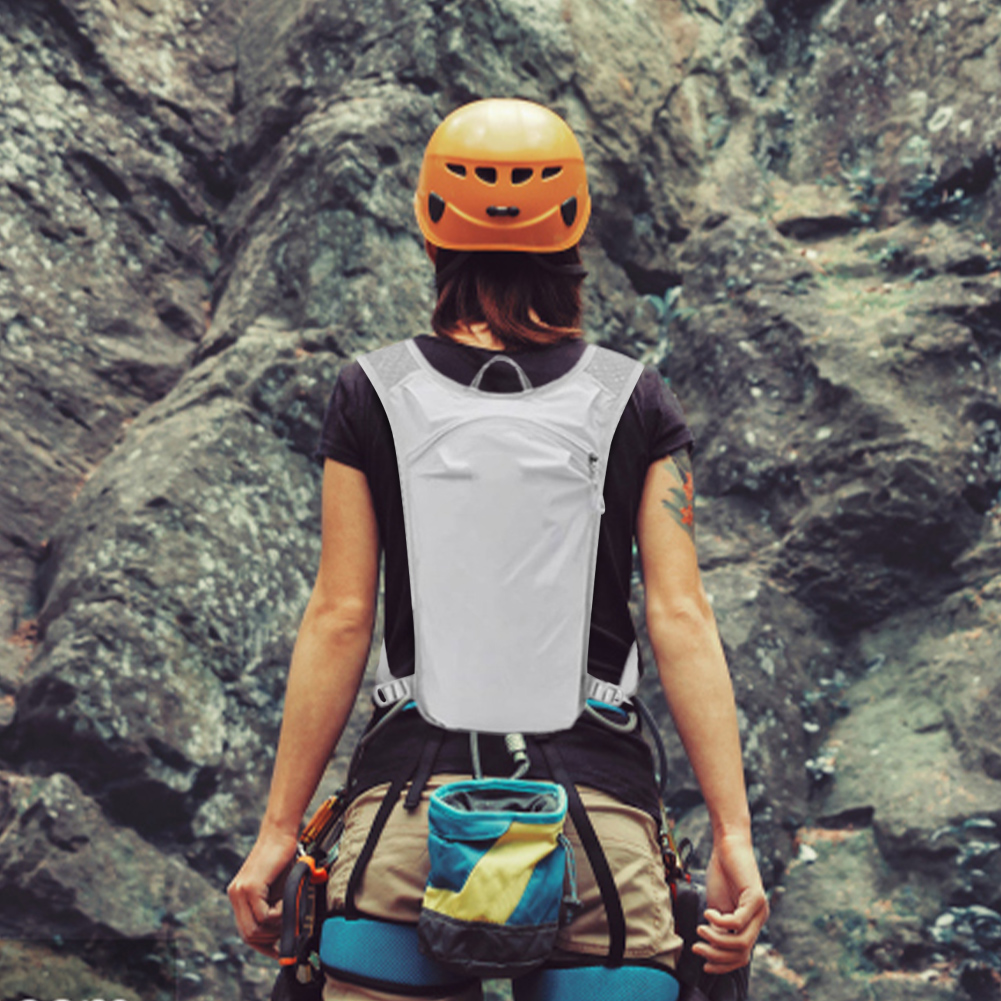 النساء الرجال تشغيل سترة الترط - مراجعة Running Gear Hydration وسعره